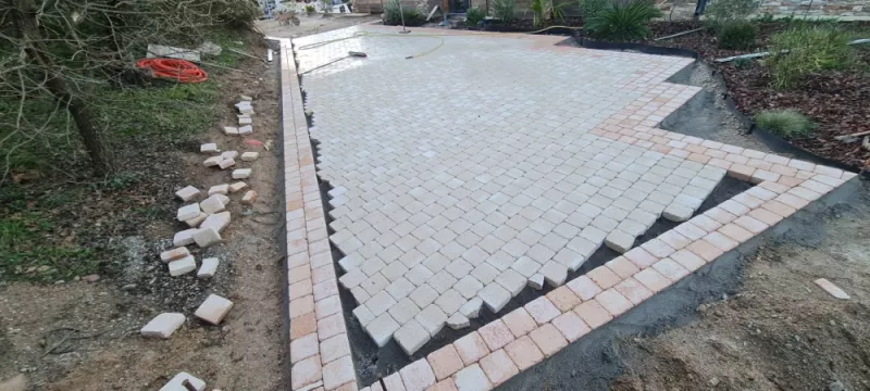 Pavage en pierre naturelle ou en granit, Lavandou, N30