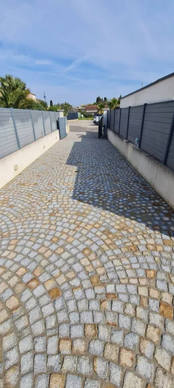 Pavage en pierre naturelle ou en granit, Lavandou, N30