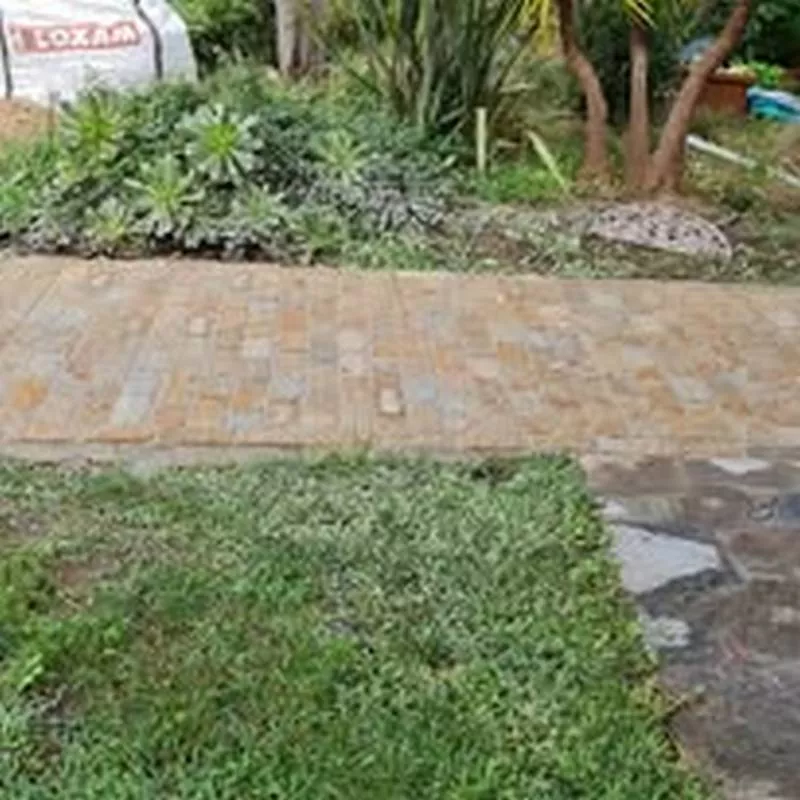 Pavage en pierre naturelle ou en granit, Lavandou, N30