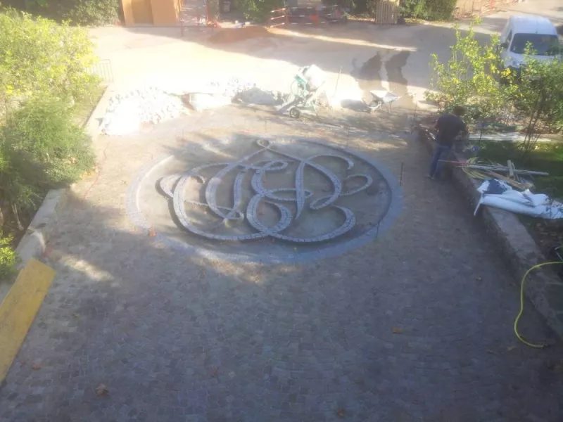 Pavage en pierre naturelle ou en granit, Lavandou, N30