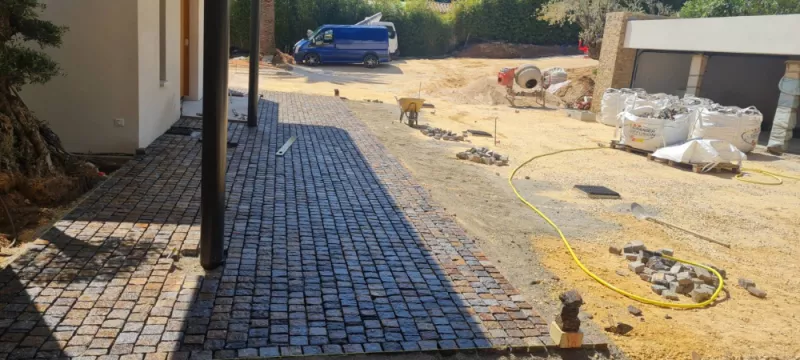 Pavage en pierre naturelle ou en granit, Lavandou, N30