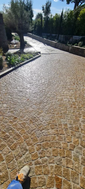 Pavage en pierre naturelle ou en granit, Lavandou, N30