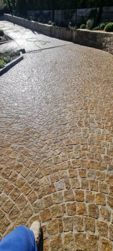Pavage en pierre naturelle ou en granit, Lavandou, N30