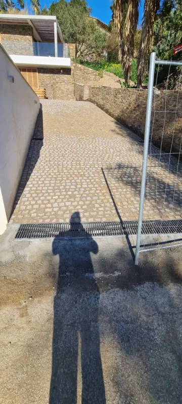 Pavage en pierre naturelle ou en granit, Lavandou, N30