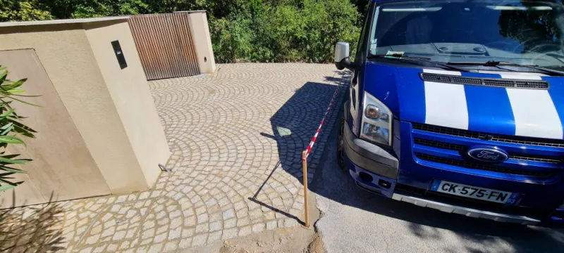 Pavage en pierre naturelle ou en granit, Lavandou, N30