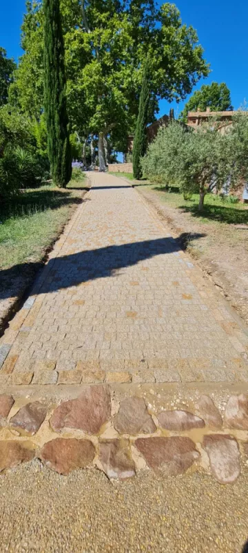 Pavage en pierre naturelle ou en granit, Lavandou, N30