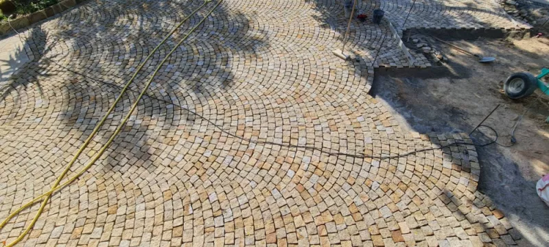 Pavage en pierre naturelle ou en granit, Lavandou, N30