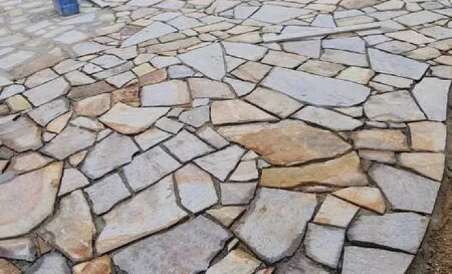 Dallage en pierre pour terrasse, Lavandou, N30
